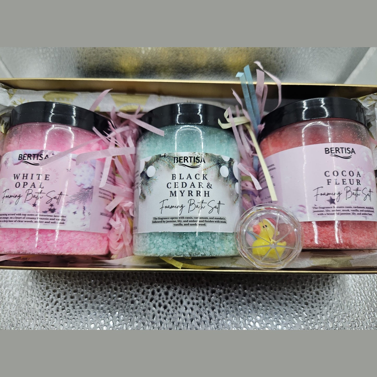Christmas Foaming Bath Salt Pampering Set