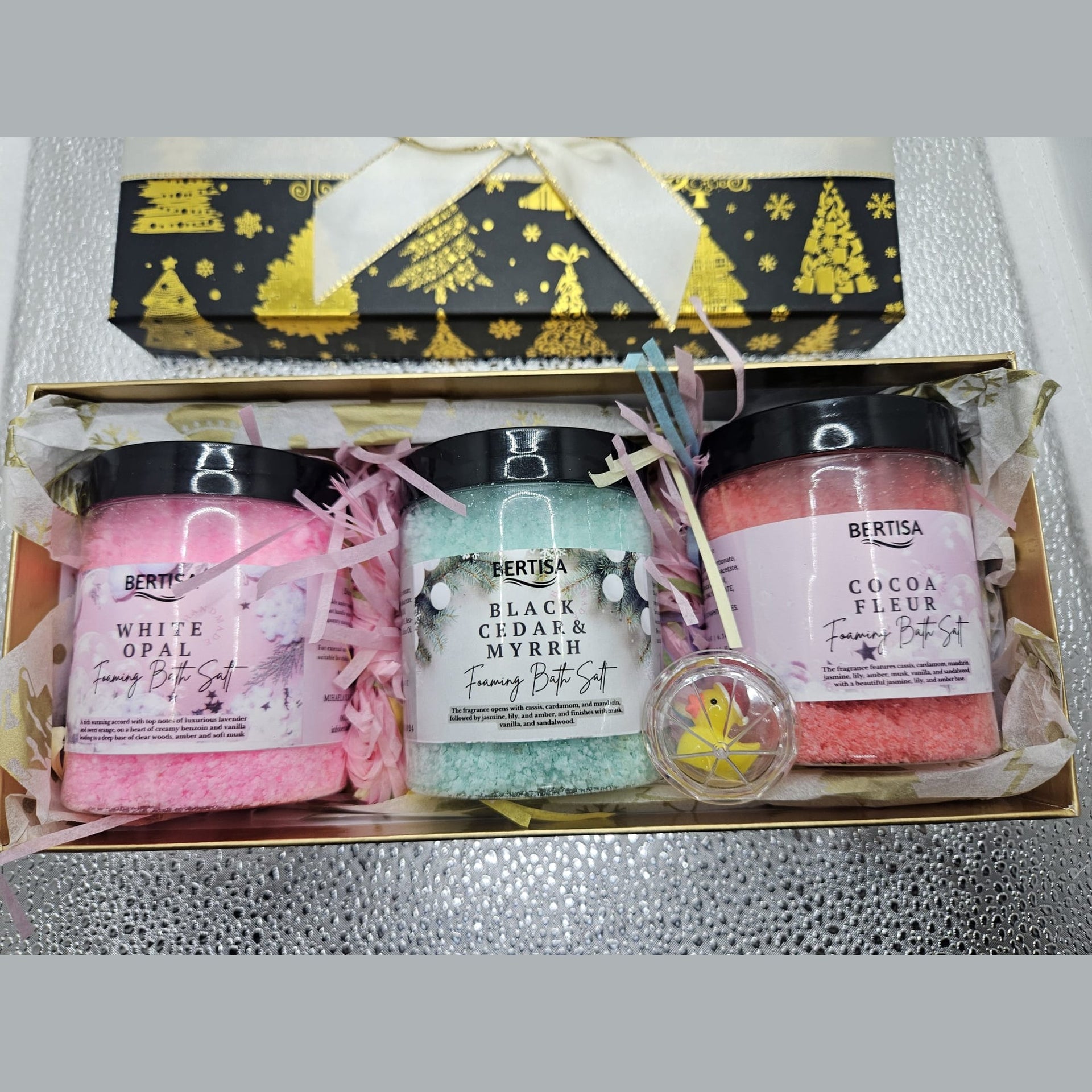 Christmas Foaming Bath Salt Pampering Set