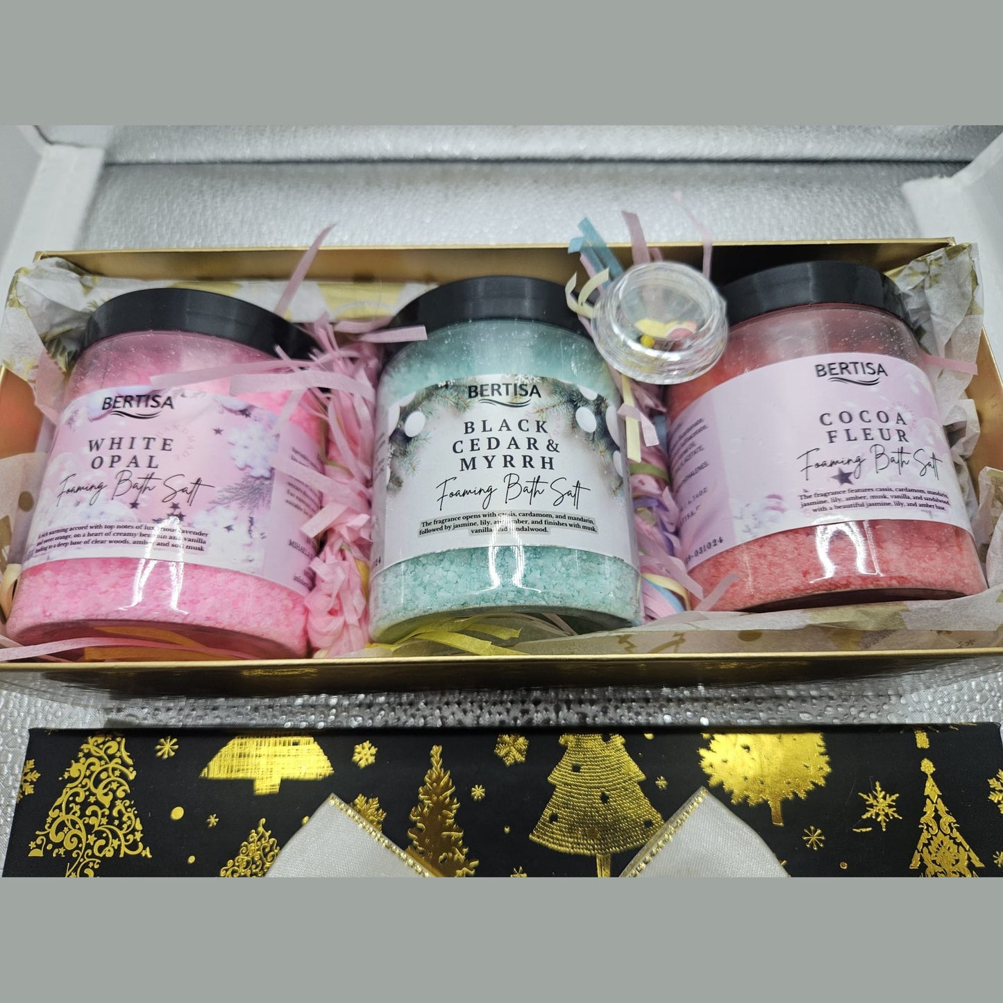 Christmas Foaming Bath Salt Pampering Set