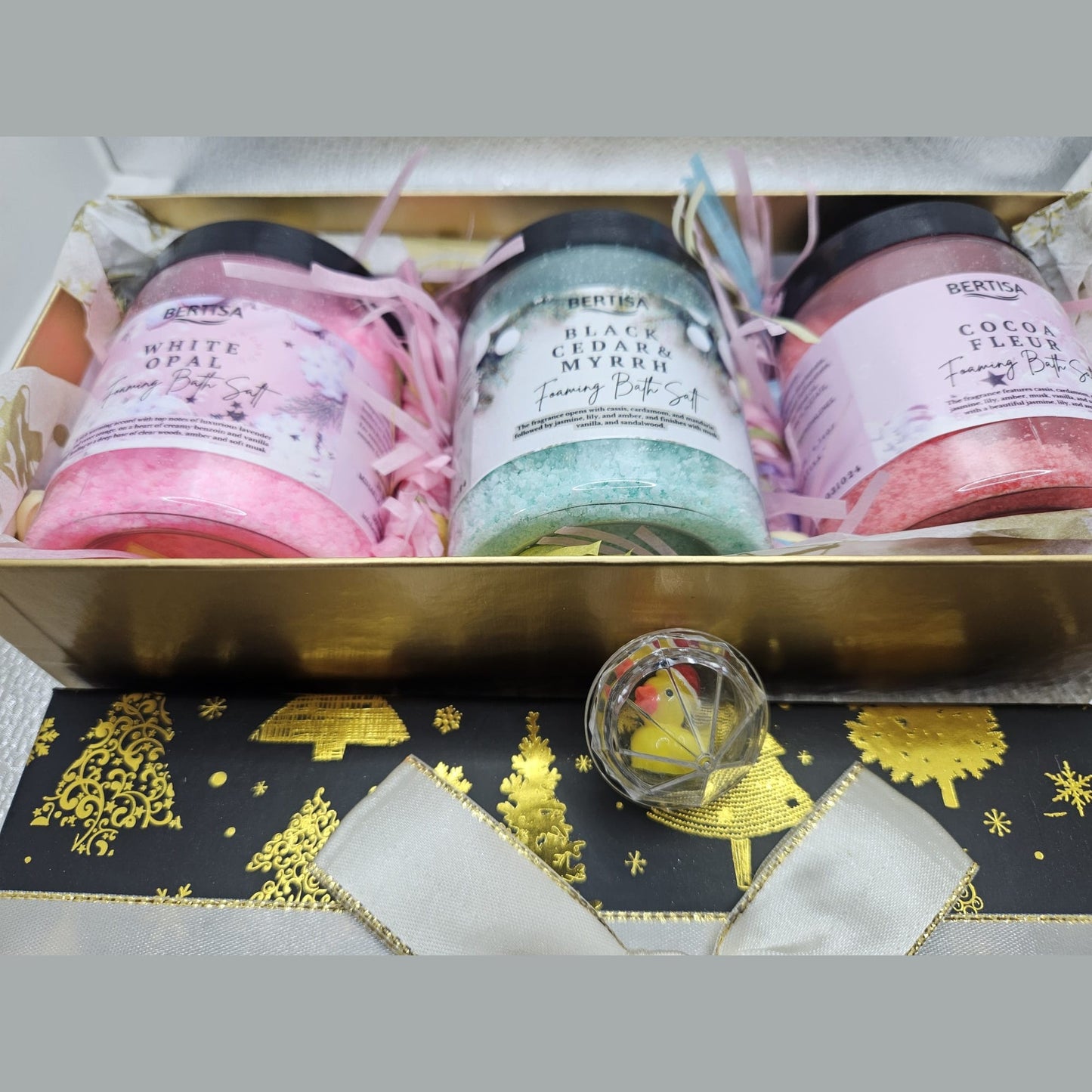 Christmas Foaming Bath Salt Pampering Set