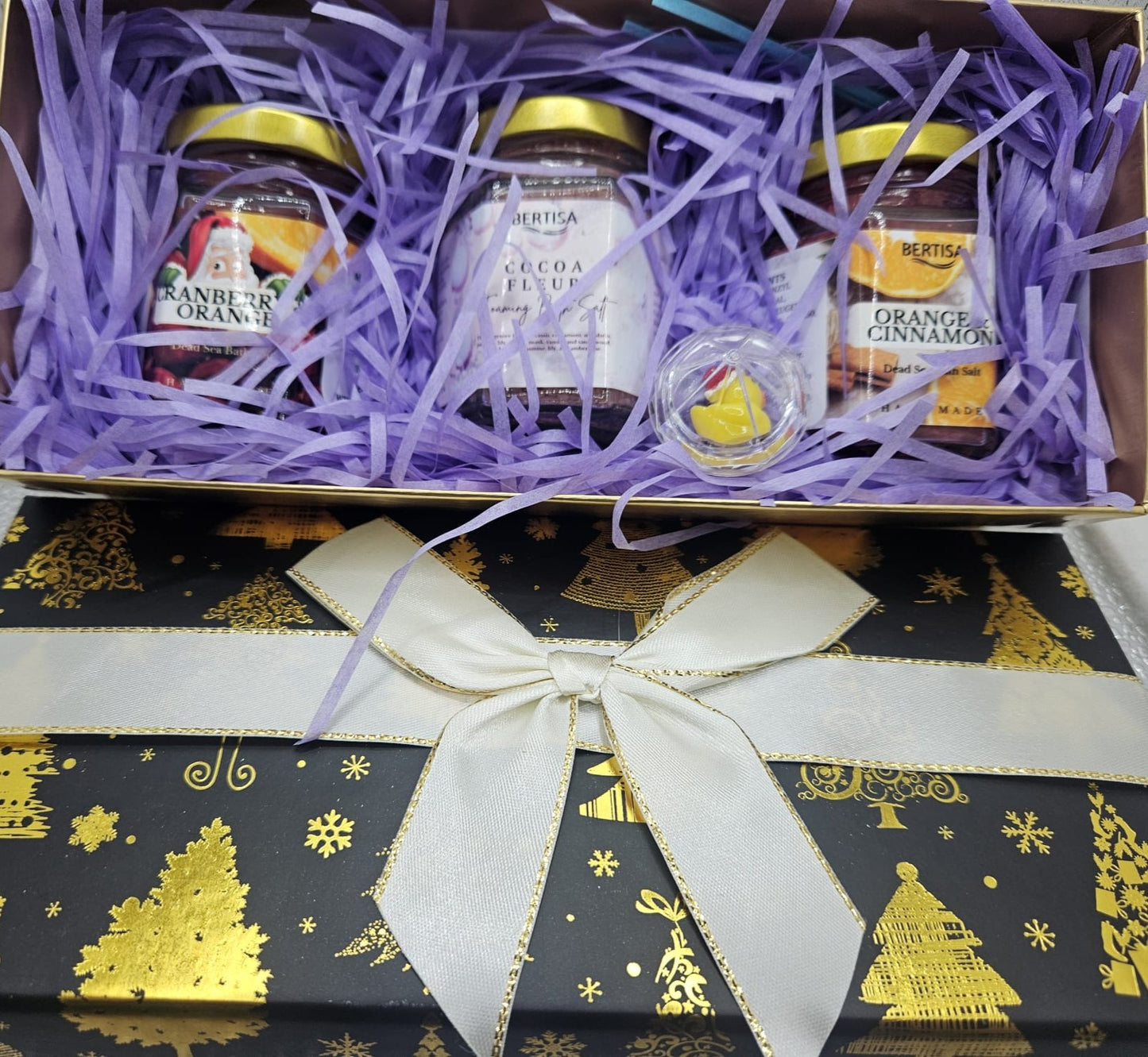 Christmas Dead Sea Salt Bath Soaking & Foaming Himalayan Bath Salt Pamper Set – A Luxurious Holiday Escape